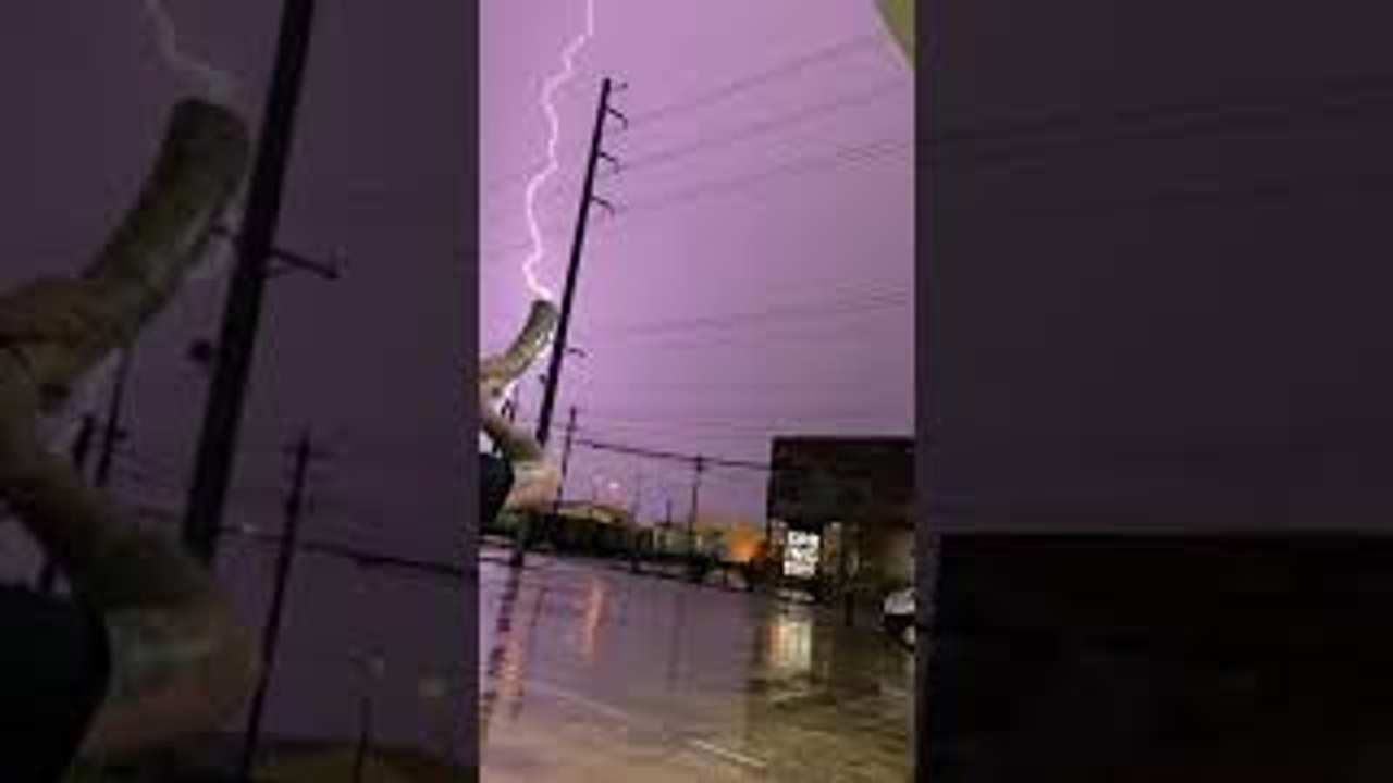 Blowing Engraved Horn for Thor With Electrifying Response