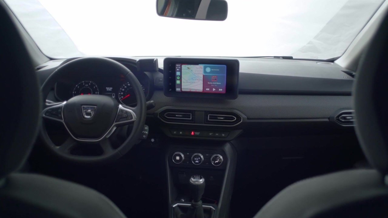 Neuer Dacia Jogger - Innenraum mit zahlreichen Staumöglichkeiten