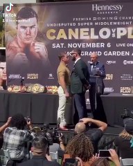 Deux boxeurs en viennent aux mains à la présentation du combat !