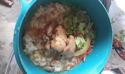 Famílias de Piancó reclamam de comida distribuída pela prefeitura a alunos: ‘lavagem pra porcos’