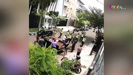Viral! Belasan Satpam Ancam dan Peras Warga Komplek