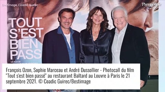 Sophie Marceau chic en robe de soie auprès d'André Dussollier pour Tout s'est bien passé
