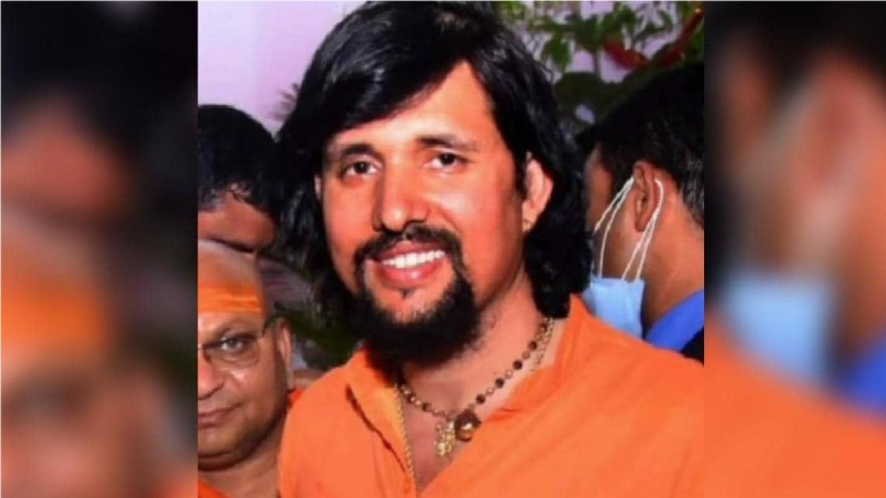 Will Anand's laptop reveal mystery around Mahant's death?