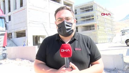 6.8'LİK DEPREMİN ETKİLEDİĞİ MALATYA'DA OKULLARIN YARALARI SARILIYOR