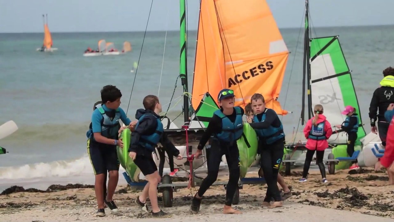 Fédération Française de Voile 2021 - La saison estivale continue dans les Ecoles Françaises de Voile ! #EnviedEmbruns