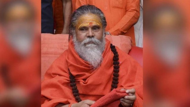 What happened hours before Narendra Giri's death?