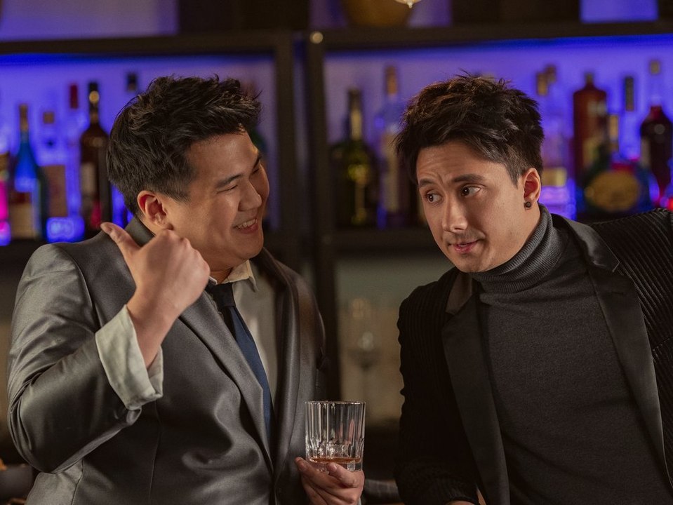 "life's a glitch with julien bam": serientrailer mit dem youtube-star