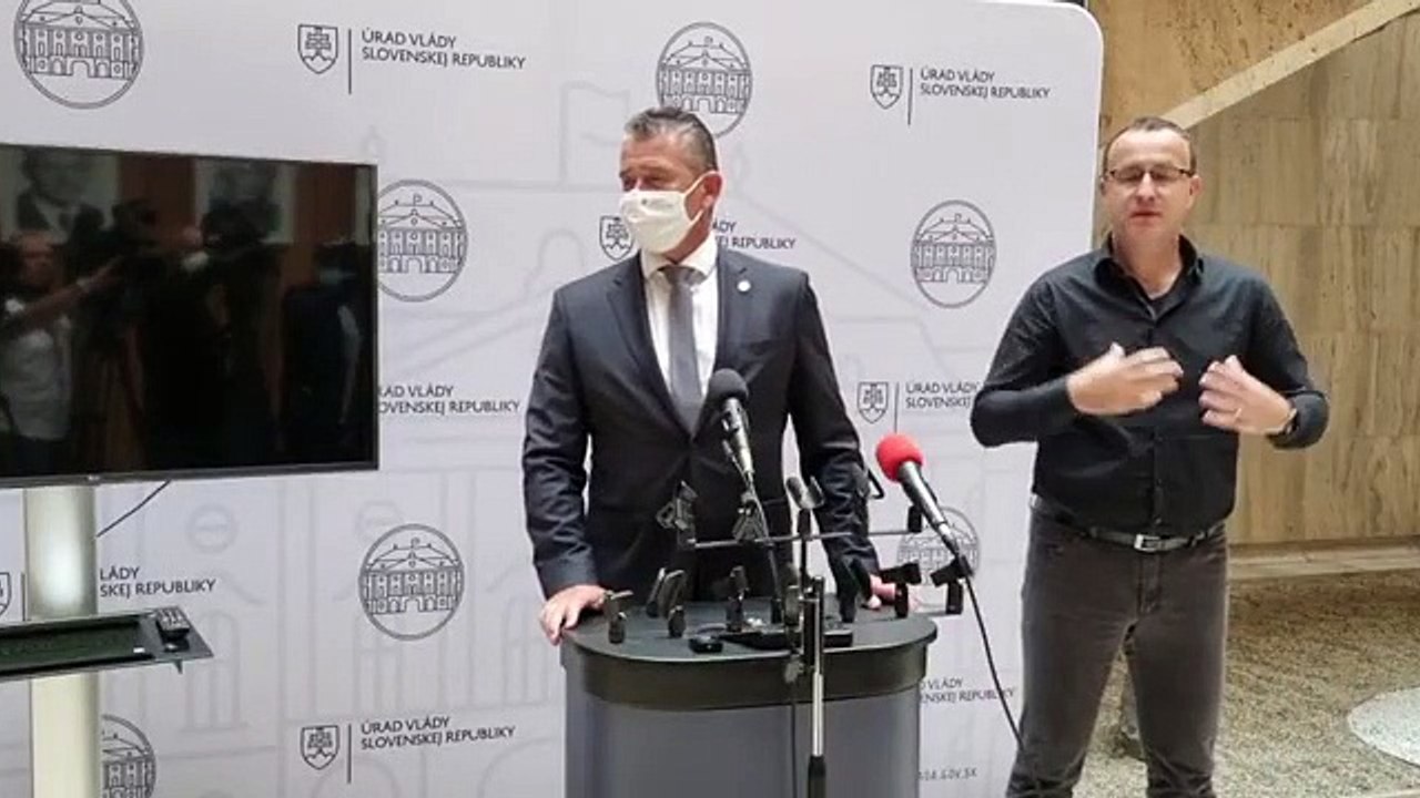 ZÁZNAM: Brífing ministra vnútra R. Mikulca
