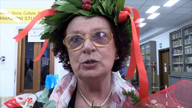 Roma, si laurea in Storia a 72 anni: Ho scritto la tesi a mano mentre accudivo mia madre