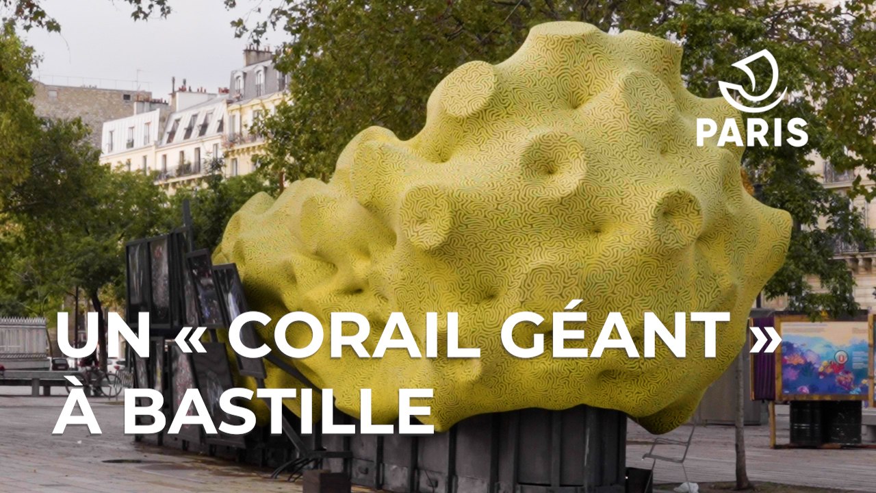 Photoclimat : un corail géant exposé place de la Bastille
