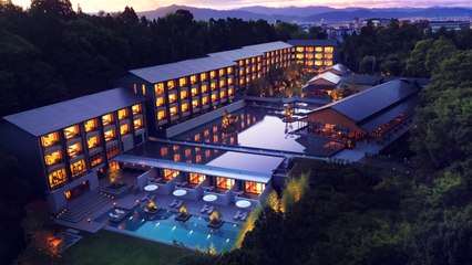Kyoto's Newest Luxury Hotel Has Its Own Onsen, and a Riverfront Bar