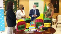 Diputación y Fundación 'La Caixa' entregan material escolar a 21.000 menores en situación vulnerable