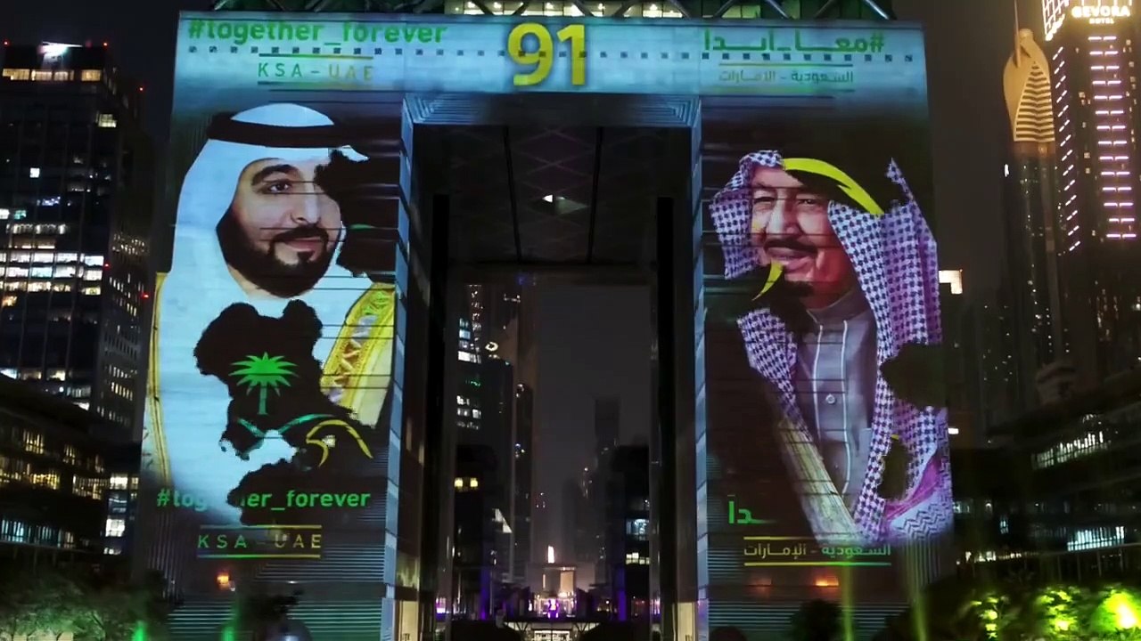 برج خليفة يتزين بالأخضر احتفالا باليوم الوطني السعودي 91
