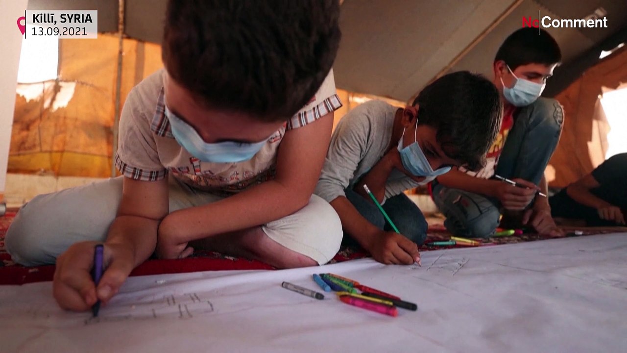 Syrische Kinder malen für den Frieden