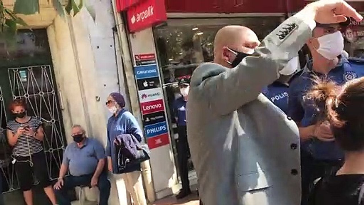 Bursa'da kamulaştırılan hanlar bölgesinde direniş bugün de devam etti: Yaşlı kadın kendisini bina içine kilitledi