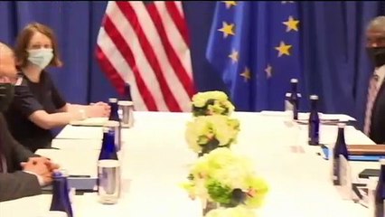 UE apela a "reforço da confiança" com os EUA