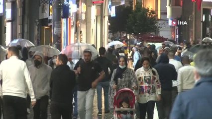 İstanbul'da sağanak yağış etkisini göstermeye başladı