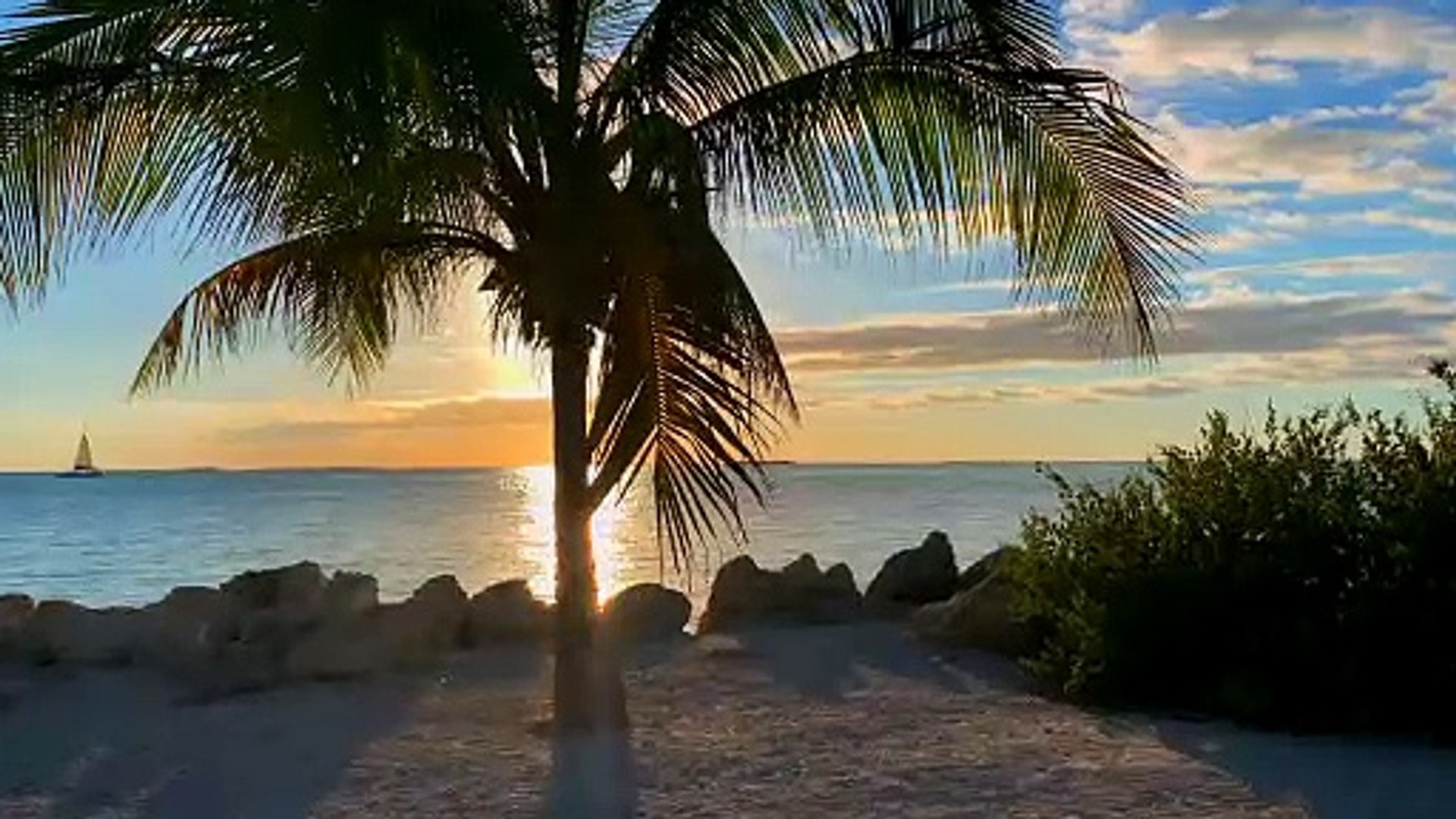 ⁣Calm beutiful