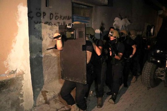 Adana ve İstanbul'da DEAŞ operasyonu: 14 gözaltı kararı