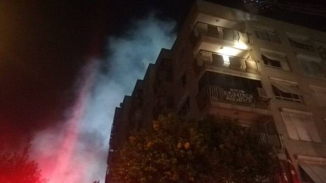 Apartmanda yangın paniği: Süper Lig maçını da etkiledi