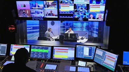 Sarkozy : "J'ai beaucoup d'amitié pour Xavier Bertrand"