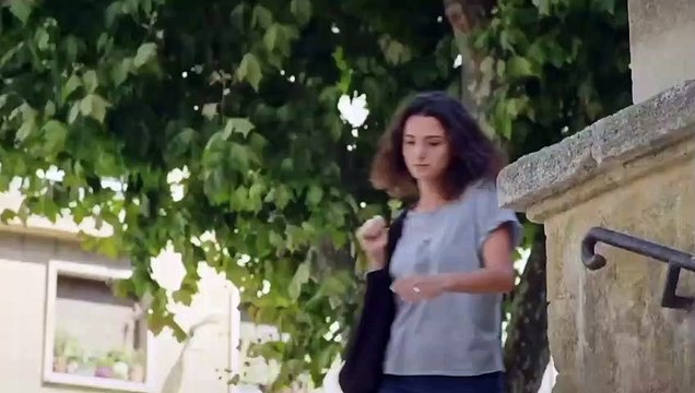 Plus belle la vie : [Indiscrétion ] - Emma surprend Barbara et Baptiste