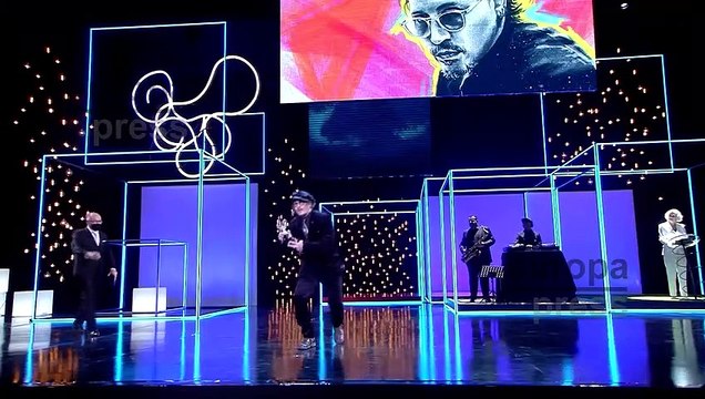 Johnny Depp reconoce la valentía del Festival de San Sebastián por invitarle y recibe el Premio Donostia