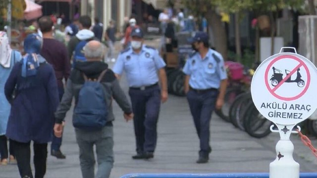 Adalar’da akülü araç tartışması