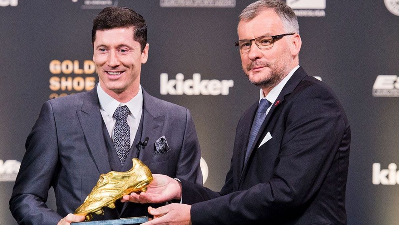 Re-Live: Lewandowski erhält den Golden Shoe 2021