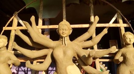 ৫৫০ বছর ধরে পূজিত হয়ে আসছেন দক্ষিণ দিনাজপুর জেলার নন্দনপুরে ভৌমিক বাড়ির দুর্গা মা