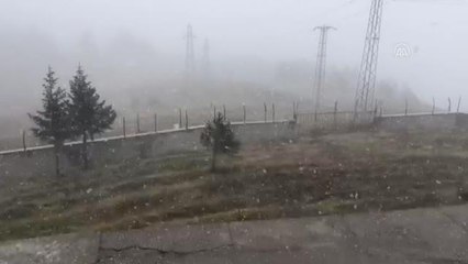 KASTAMONU - "Anadolu'nun yüce dağı" Ilgaz'a mevsimin ilk karı yağdı