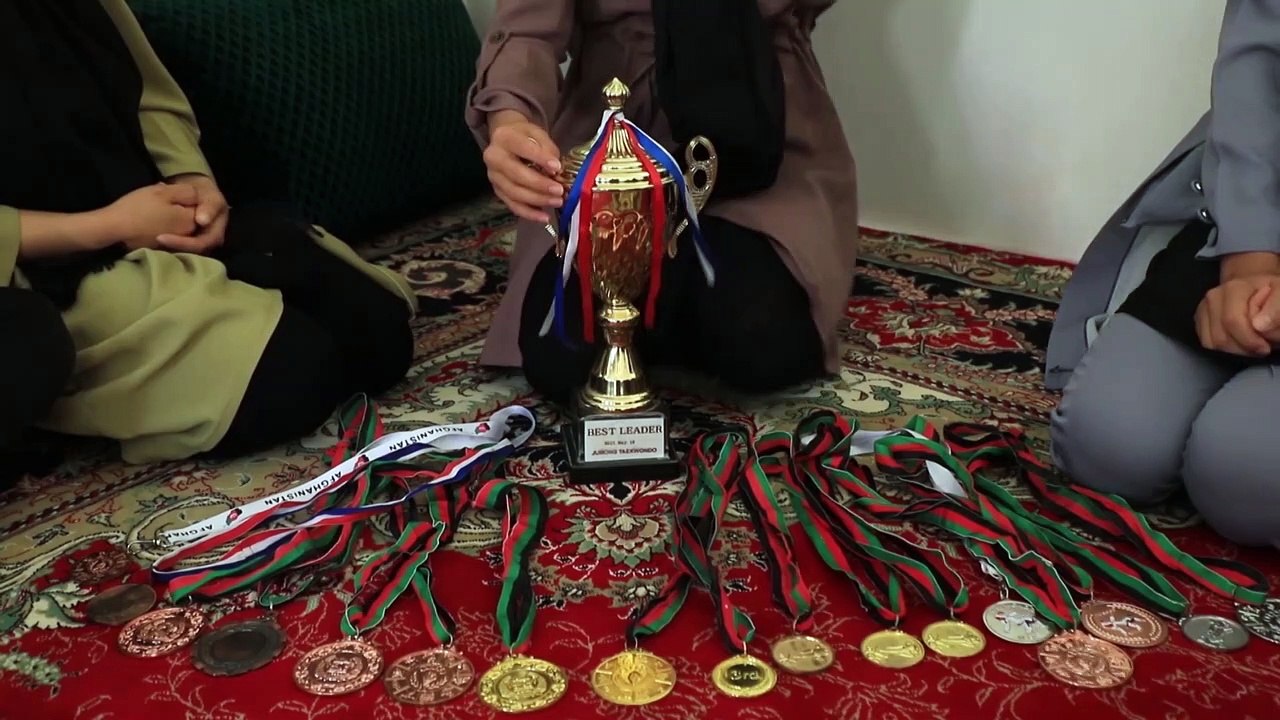Les championnes de taekwondo afghanes demandent la "non-discrimination entre hommes et femmes"
