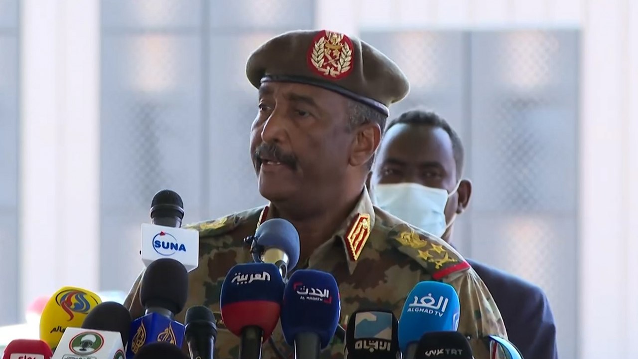 قوى الحرية والتغيير بالسودان: حديث البرهان وحميدتي بشأن محاولة الانقلاب نكوص عن التحول الديمقراطي