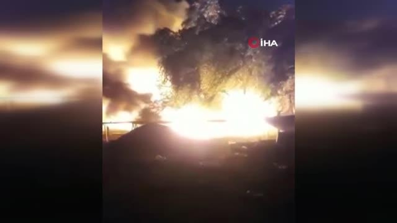 Son dakika haber... Gemi yapım atölyesinde yangın: 5 milyon TL değerinde 3 tekne yandı, 2'si zarar gördü