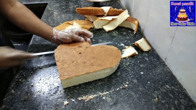 Heart Shape Anniversary cake Design Flowers Cake decorating New