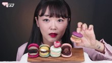 KOREAN GIRL EATING MACARONS