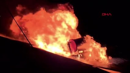 GARAJ VE EVİN ÇATISI YANDI