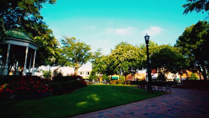 Marietta Square / Glover Park (Marietta, GA) - Cinematic 4K UHD Travel VLOG Video & Review