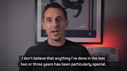 Tải video: Gary Neville 'honoured' to receive Global Ambassador Award