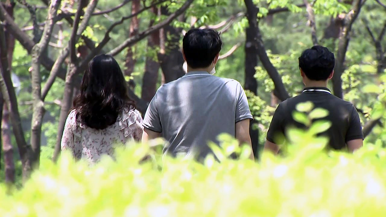 [날씨] 내륙 쾌청, 동해안 비...큰 일교차 유의 / YTN