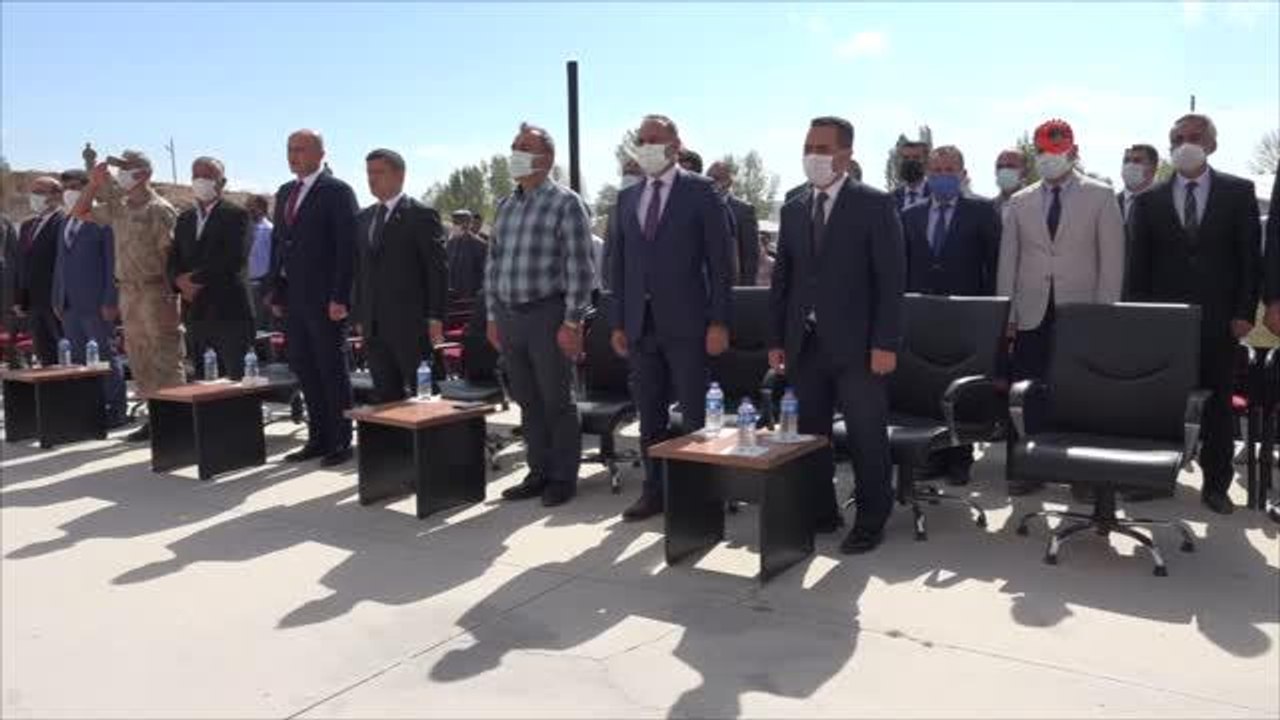 Görevi başında kalp krizi geçiren öğretmenin ismi okula verildi