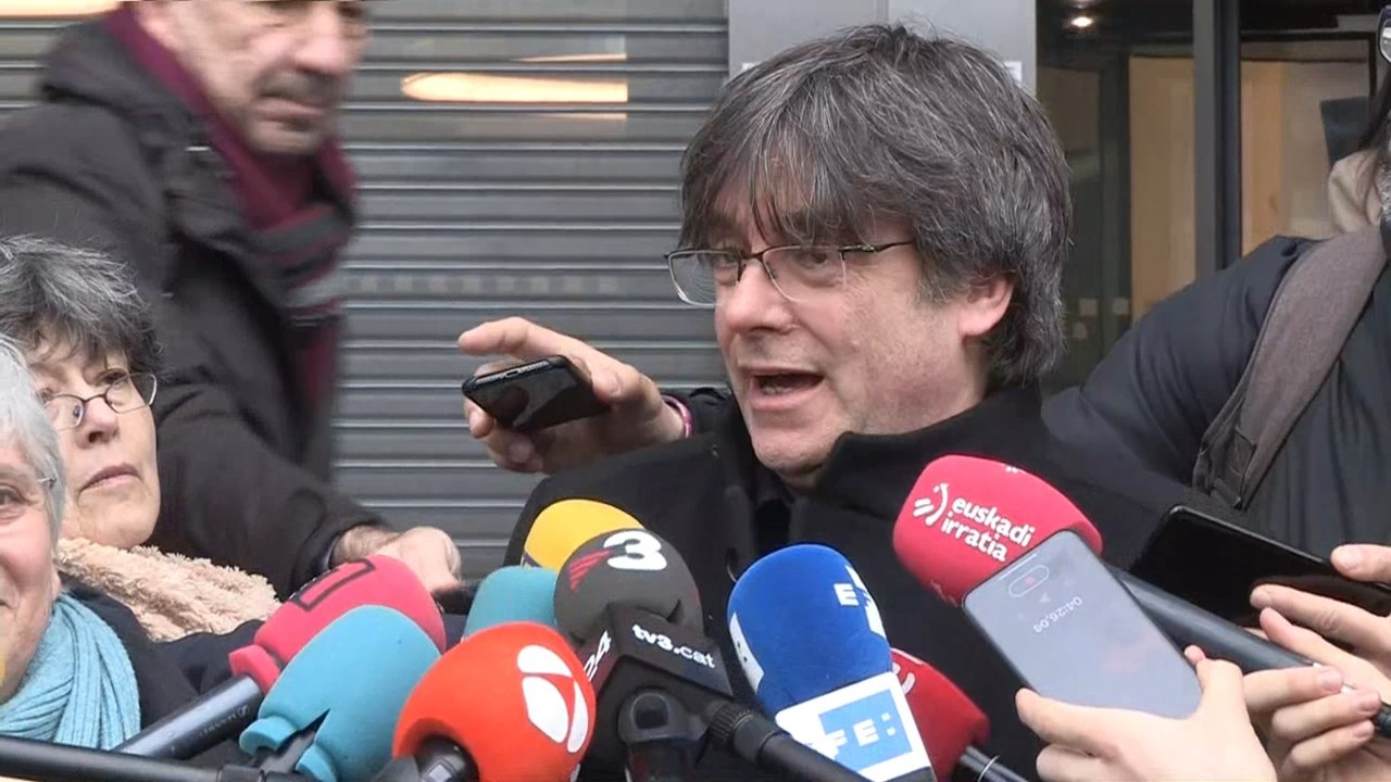 Puigdemont espera en Cerdeña a pasar a disposición judicial