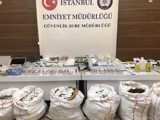 MALTEPE'DE SAHTE KOVİD-19 İLACI ÜRETENLERE OPERASYON