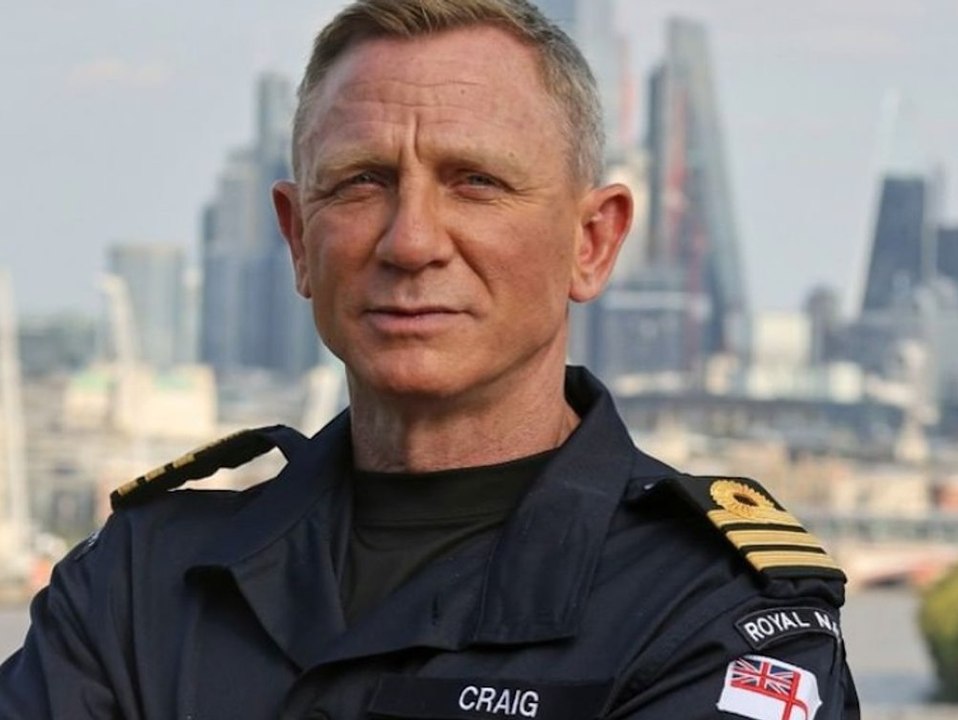 Royal Navy erweist 'Bond'-Star Daniel Craig besondere Ehre