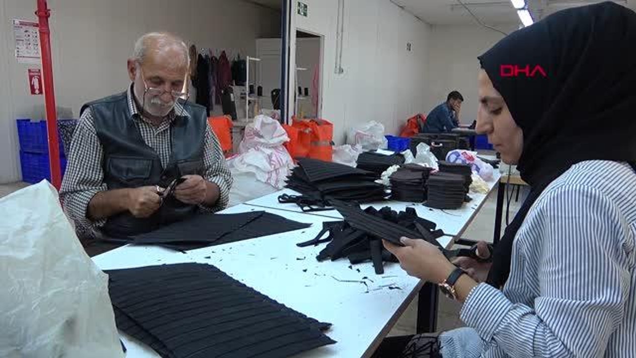 FKA'DAN DESTEK ALDI, KURDUĞU AYAKKABI FABRİKASIYLA 25 KİŞİYE İSTİHDAM SAĞLADI