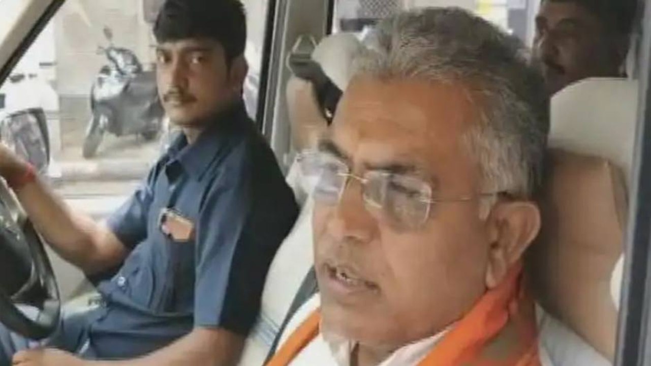 BJP National VP Dilip Ghosh Attacked By TMC Workers During Campaign In Bhawanipore