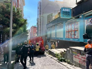 Son dakika haber: Şişli'de korkutan çatı yangını