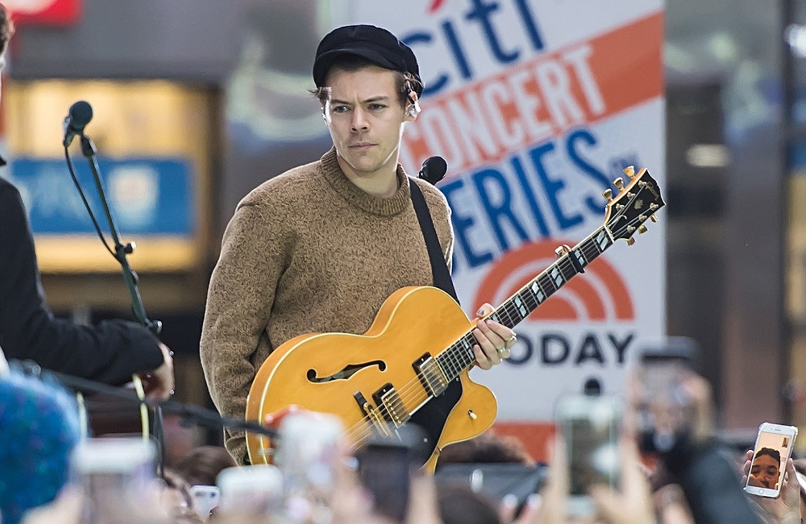 ⁣Harry Styles slams 'game playing' in relationships: 'Trash, trash, trash'