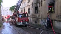 Bursa'da asırlık binada yangın