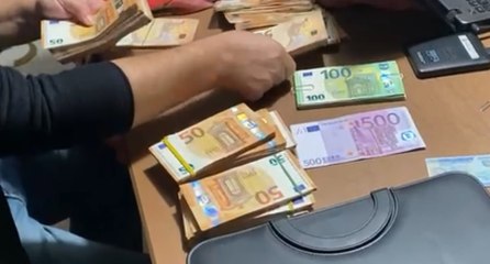 下载视频: Parma - Corruzione nell'Arpae: arrestati funzionario e imprenditore (24.09.21)